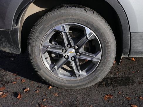 Used 2025 Chevrolet Blazer LT image 8