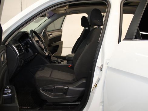 Used 2018 Volkswagen Atlas Launch Edition image 15