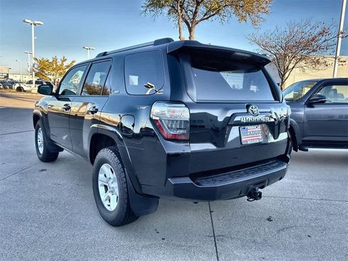 Used 2024 Toyota 4Runner SR5 image 4
