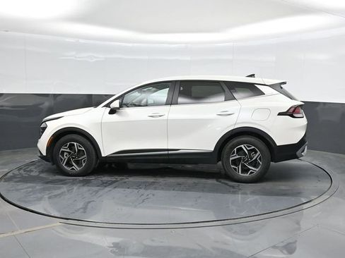 Used 2024 Kia Sportage LX FWD image 9