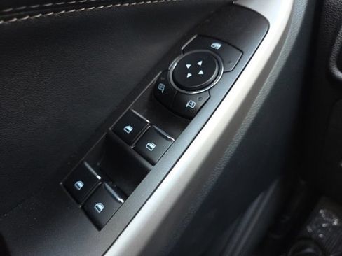 Used 2024 Ford Explorer XLT RWD image 29