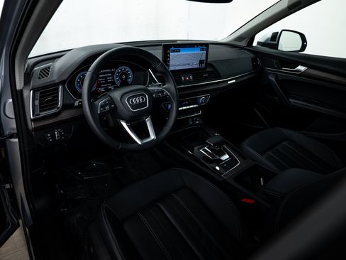Certified 2023 Audi Q5 2.0T Premium Plus w/ Premium Plus Package AWD/4WD image 10