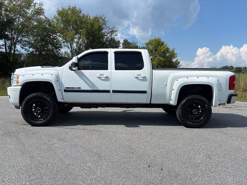 Used 2014 Chevrolet Silverado 3500 LTZ w/ LTZ Plus Package AWD/4WD image 2