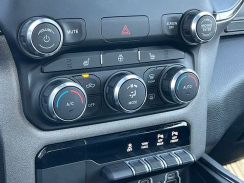 Used 2023 RAM 1500 Big Horn image 29