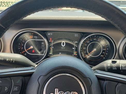 Used 2021 Jeep Wrangler Unlimited Sport AWD/4WD image 25