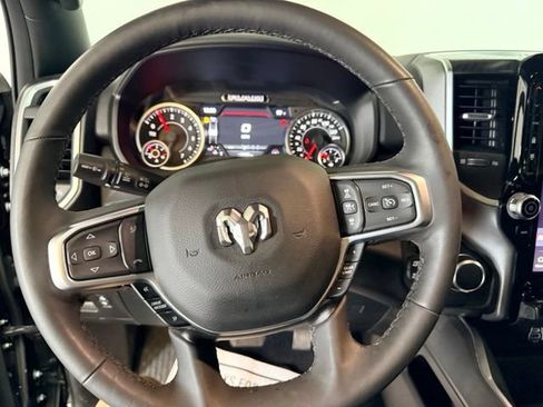 Used 2025 RAM 1500 Big Horn AWD/4WD image 31