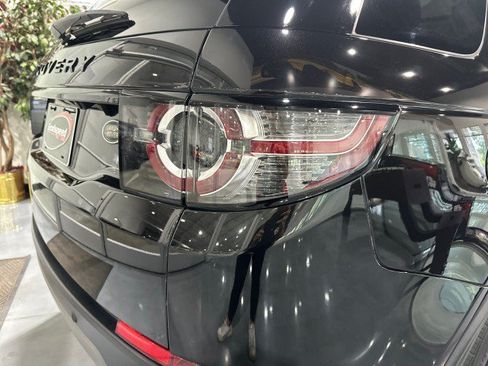 Used 2019 Land Rover Discovery Sport HSE AWD/4WD image 33