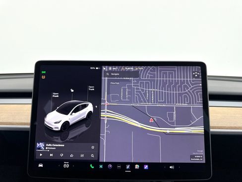 Used 2024 Tesla Model Y Performance image 4