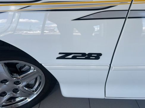 Used 1999 Chevrolet Camaro Z28 image 4