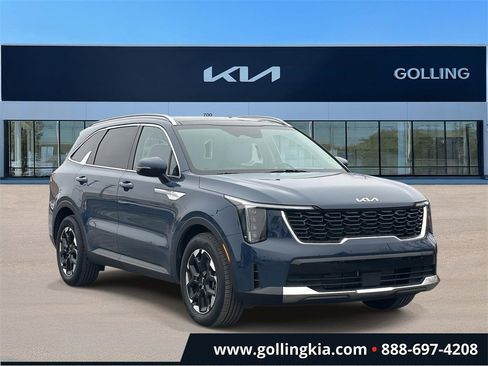 Certified 2024 Kia Sorento S w/ Panoramic Sunroof Package image 1