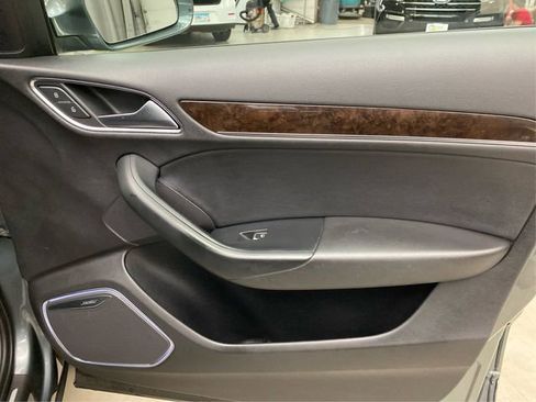 Used 2015 Audi Q3 2.0T Prestige w/ Prestige Package image 27