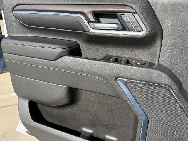 Used 2024 GMC Sierra 2500 SLT RWD image 18