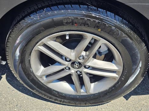 Used 2018 Hyundai Santa Fe Sport FWD image 8