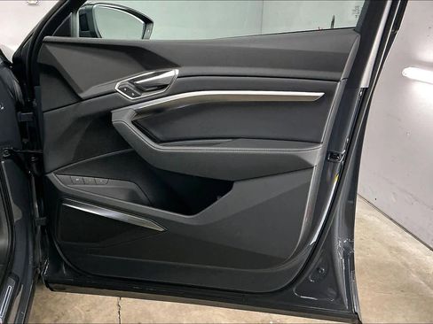 Certified 2024 Audi Q8 e-tron Prestige w/ Prestige Package image 27