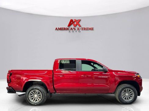 Used 2024 Chevrolet Colorado LT w/ LT Convenience Package II image 8