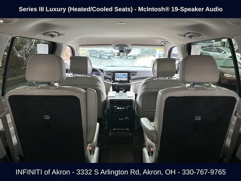 Used 2023 Jeep Wagoneer Series III w/ Preferred Equipment Group AWD/4WD image 34
