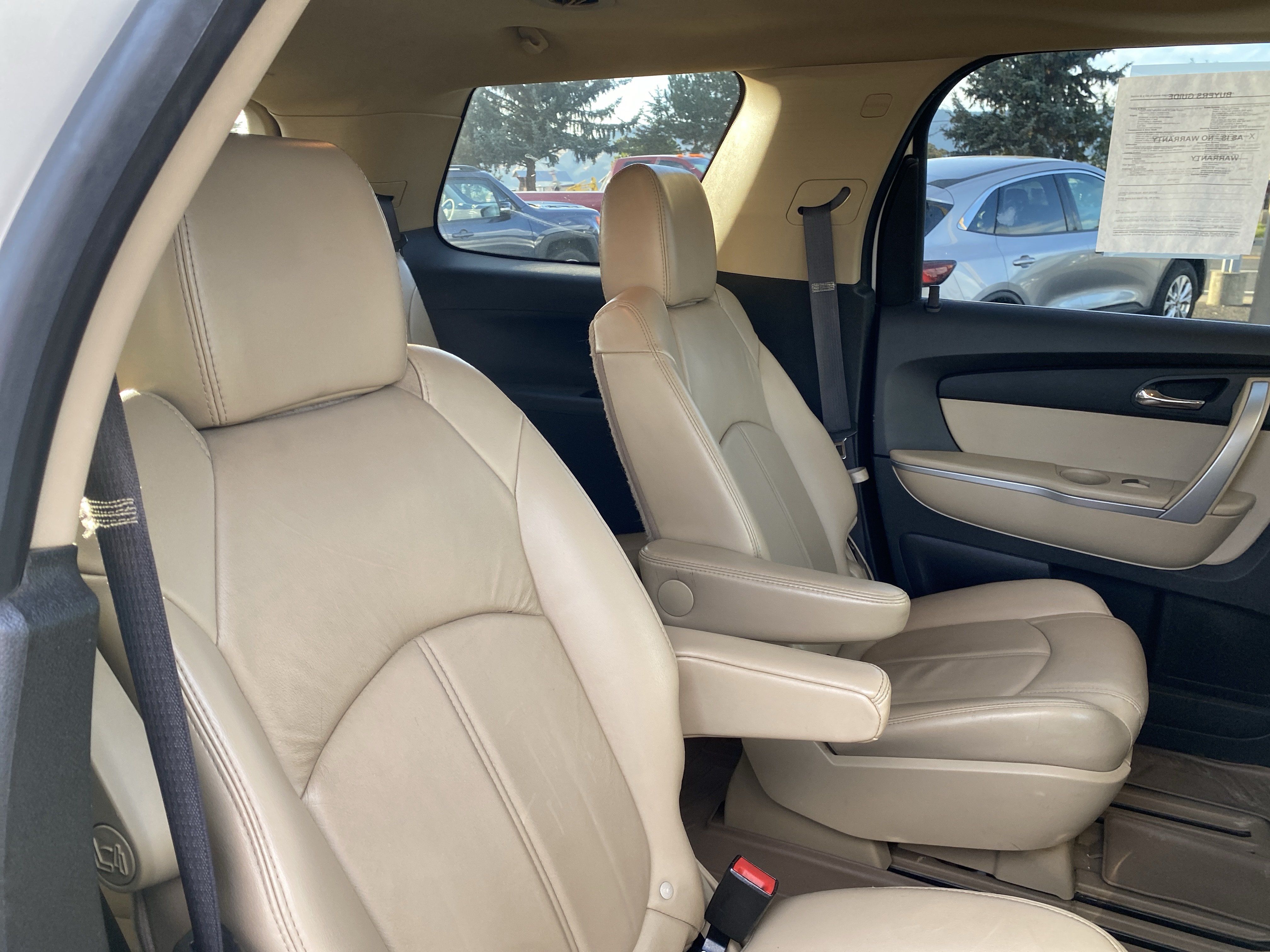 Used 2012 GMC Acadia SLT AWD/4WD image 31