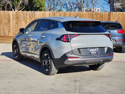 New 2026 Kia Sportage EX image 3