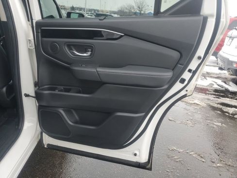 Certified 2025 Honda Pilot EX-L image 28