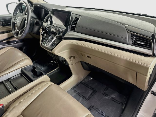 Certified 2024 Honda Odyssey Touring image 37