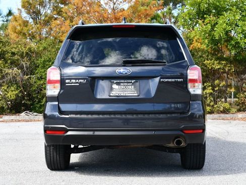 Used 2018 Subaru Forester 2.5i Touring w/ Popular Package #2 image 5