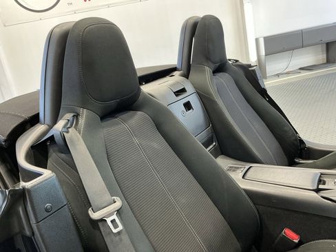 Used 2020 FIAT 124 Spider Classica w/ Technology Group image 27