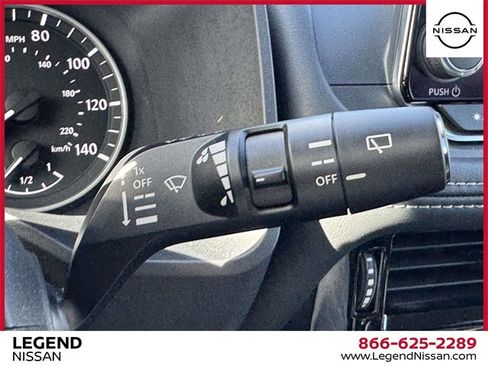 Used 2022 Nissan Rogue SV image 22