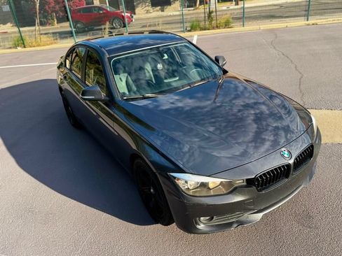 Used 2014 BMW 320i Sedan RWD image 35