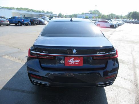Used 2020 BMW 745e xDrive AWD/4WD image 7