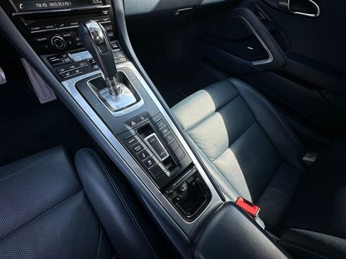 Certified 2015 Porsche 911 Targa 4S AWD/4WD image 30