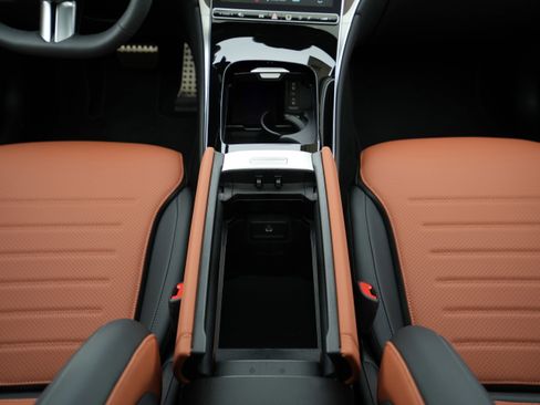 New 2026 Mercedes-Benz GLC 300 4MATIC image 29