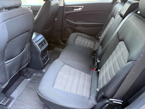 Used 2023 Ford Edge SEL w/ Cold Weather Package image 9