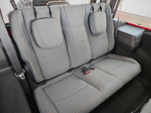 Certified 2025 Jeep Wrangler Sport AWD/4WD image 13