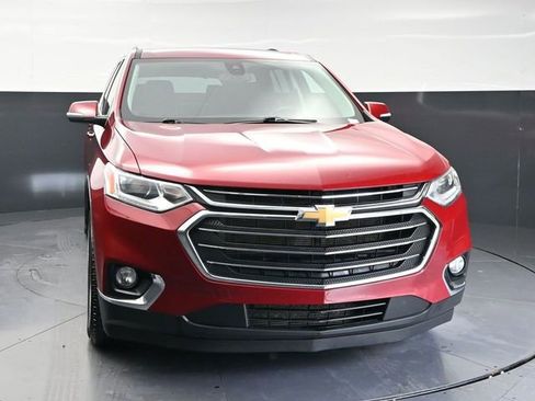 Used 2021 Chevrolet Traverse LT FWD image 2