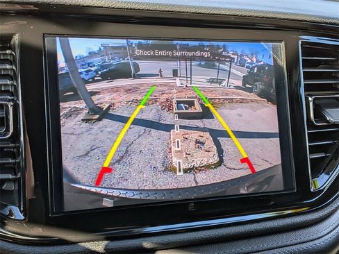 Used 2022 Dodge Durango GT image 18