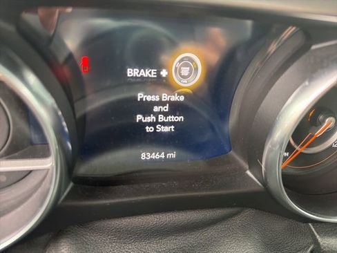 Used 2021 Jeep Gladiator Sport AWD/4WD image 5