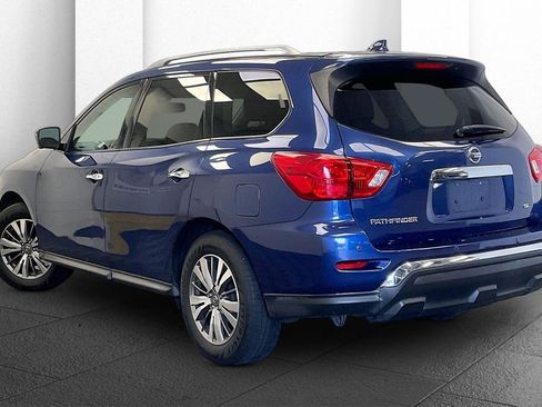 Used 2019 Nissan Pathfinder SL image 9