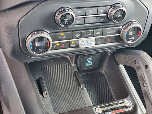 New 2025 Ford Bronco Raptor image 17