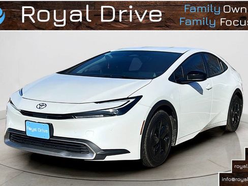 Used 2023 Toyota Prius Prime SE 4dr Hatchback image 1