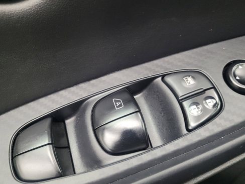 Used 2024 Nissan Sentra SV FWD image 27