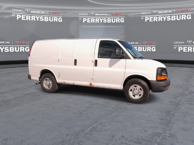 Used 2016 Chevrolet Express 2500 RWD image 2