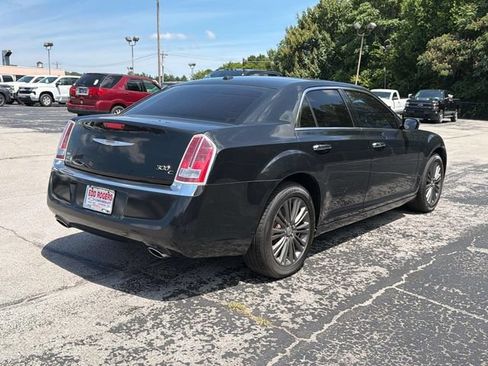 Used 2014 Chrysler 300 C AWD/4WD image 3