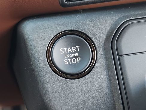 New 2026 Land Rover Defender 110 OCTA AWD/4WD image 20