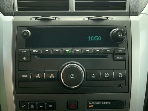 Used 2011 Chevrolet Traverse LT w/ Personal Connectivity Package FWD image 13