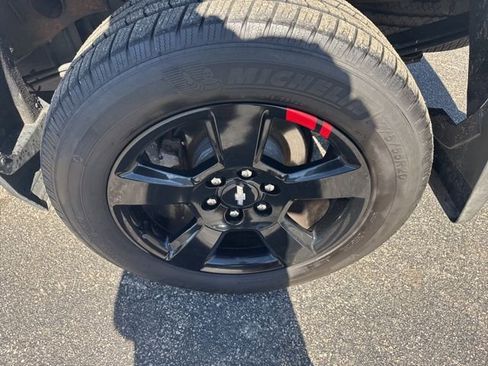 Used 2017 Chevrolet Silverado 1500 LTZ Z71 w/ Redline Edition image 30