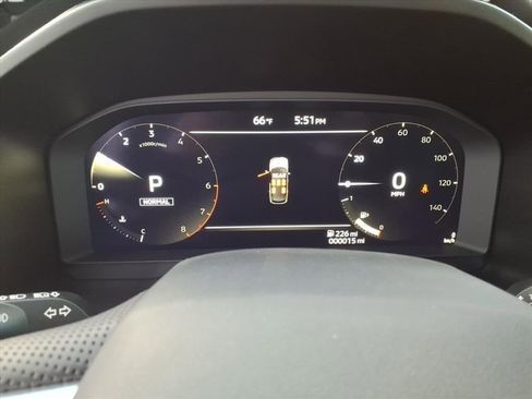 New 2025 Mitsubishi Outlander SE image 19