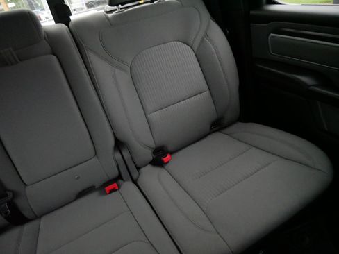 Used 2022 RAM 1500 Big Horn AWD/4WD image 14