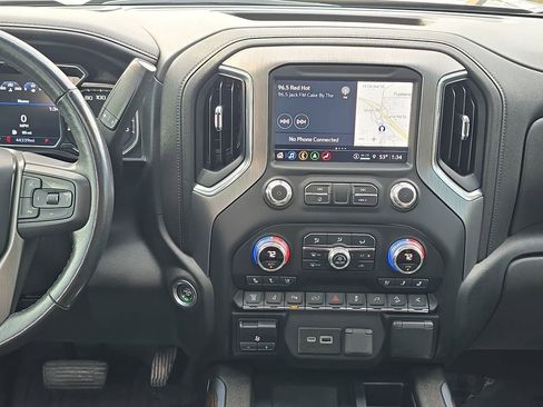 Certified 2022 GMC Sierra 3500 Denali image 14