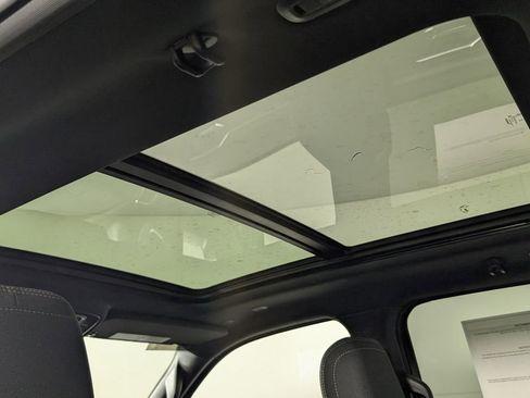 New 2026 RAM 1500 4x4 Crew Cab image 14