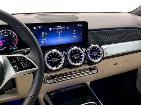 New 2026 Mercedes-Benz GLB 250 image 6